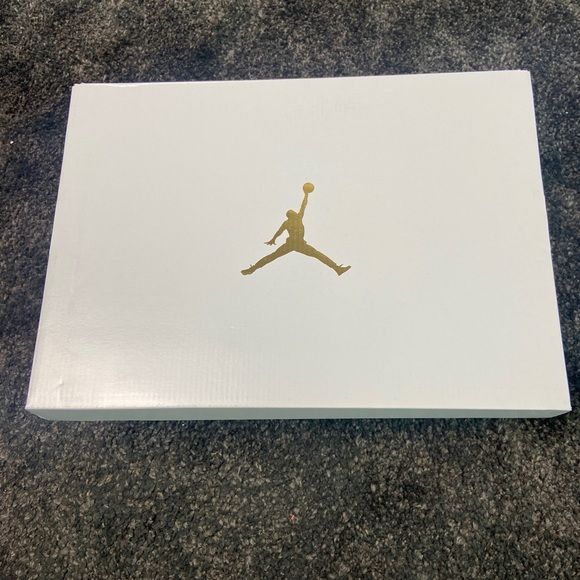 Air Jordan 4 WMNS Starfish Size 11.5 - Picture 4 of 5